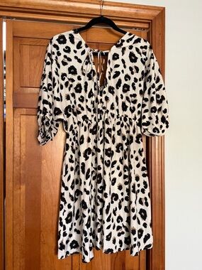 NEVER WORN NWOT - JODIFL -Ivory Leopard Print Midi Dress